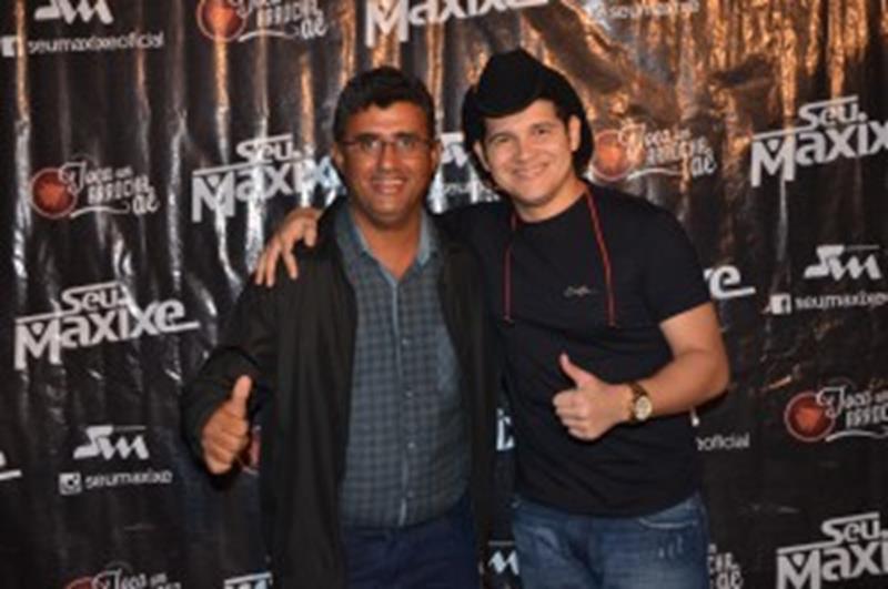 Lulinha e o vocalista da Banda Seu Maxixe 