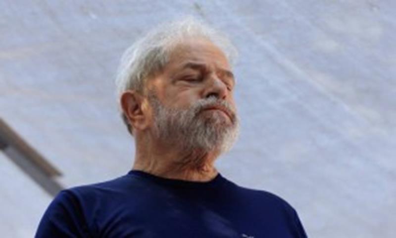 x76045297_PA-SAo-PauloSP07-03-2018-O-ex-presidente-Lula-discursa-em-carro-de-som-em-frente-a.jpg.pagespeed.ic.OMYNTevpIp