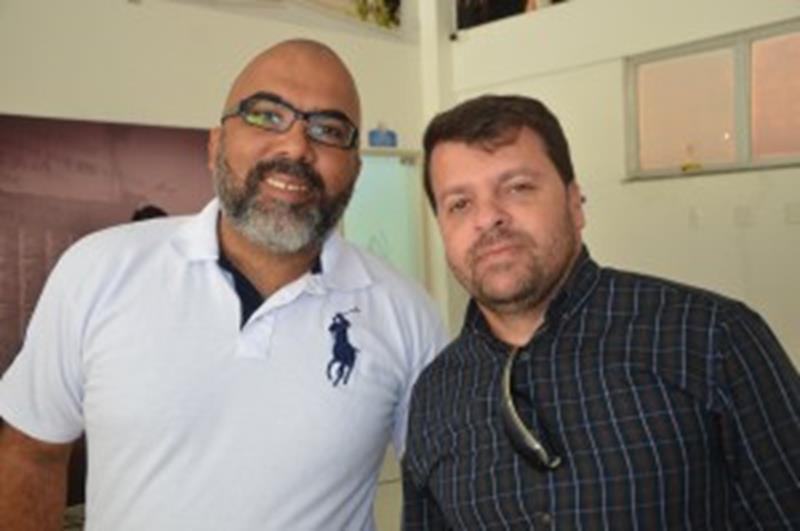 Fabio Negryne (barba) e Nau Santana